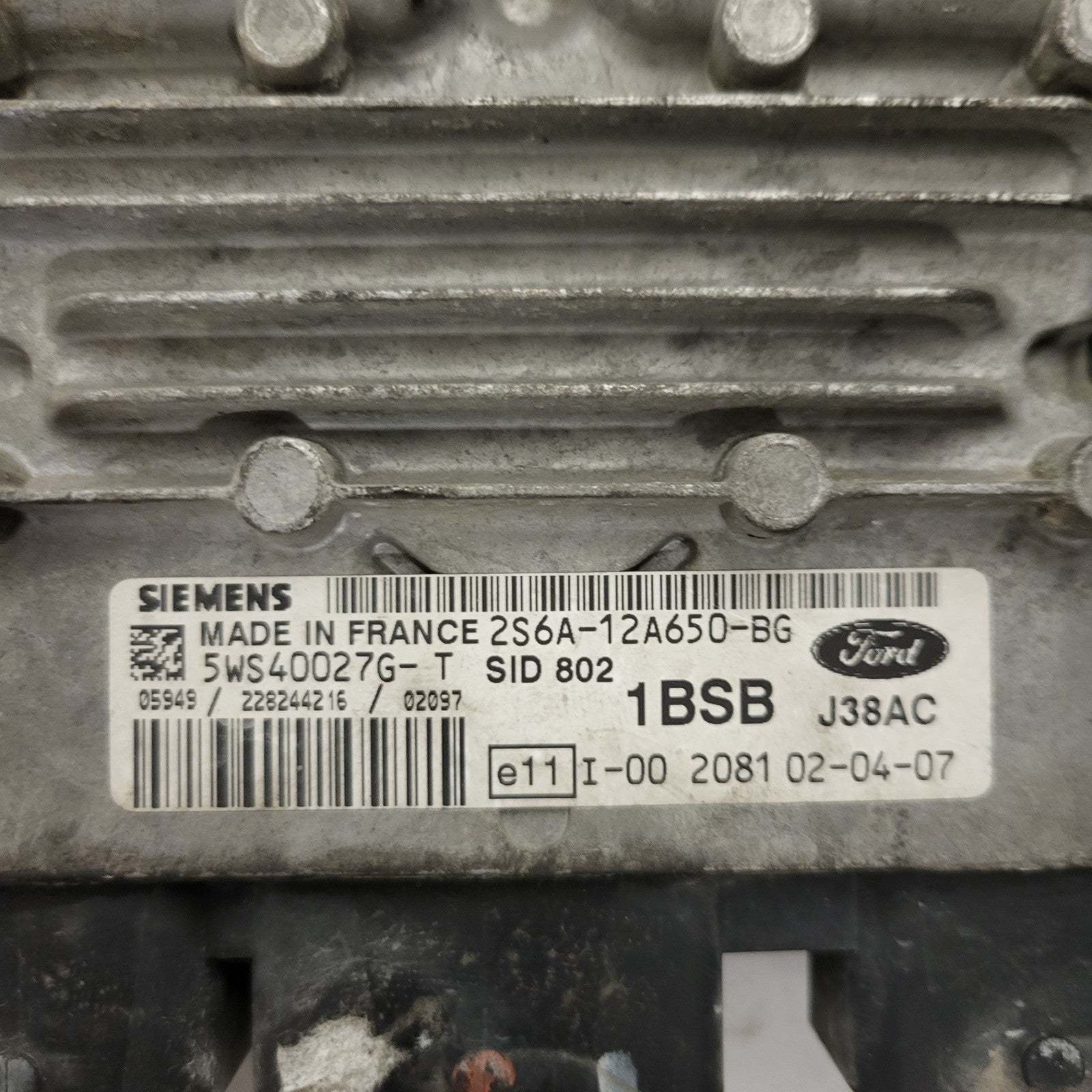 FORD FIESTA ECU / 2S6A-12A650-BG / 5WS40027G-T / 1BSB / SID802 / SIEMENS