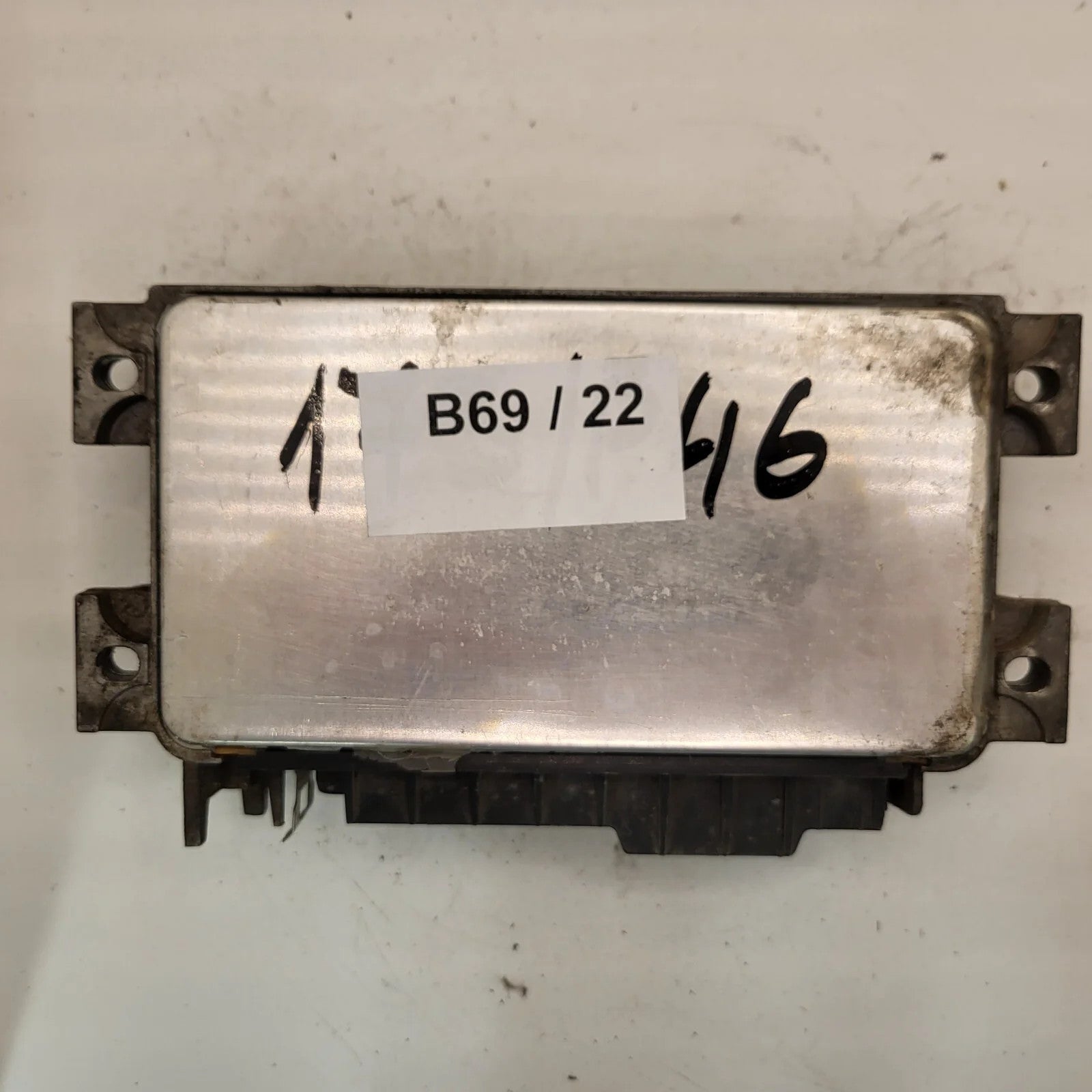 Fiat Punto 1.1 ECU / IAW 16F.EB / 7795574 / 61602.063.01 / MAGNETI MARELLI