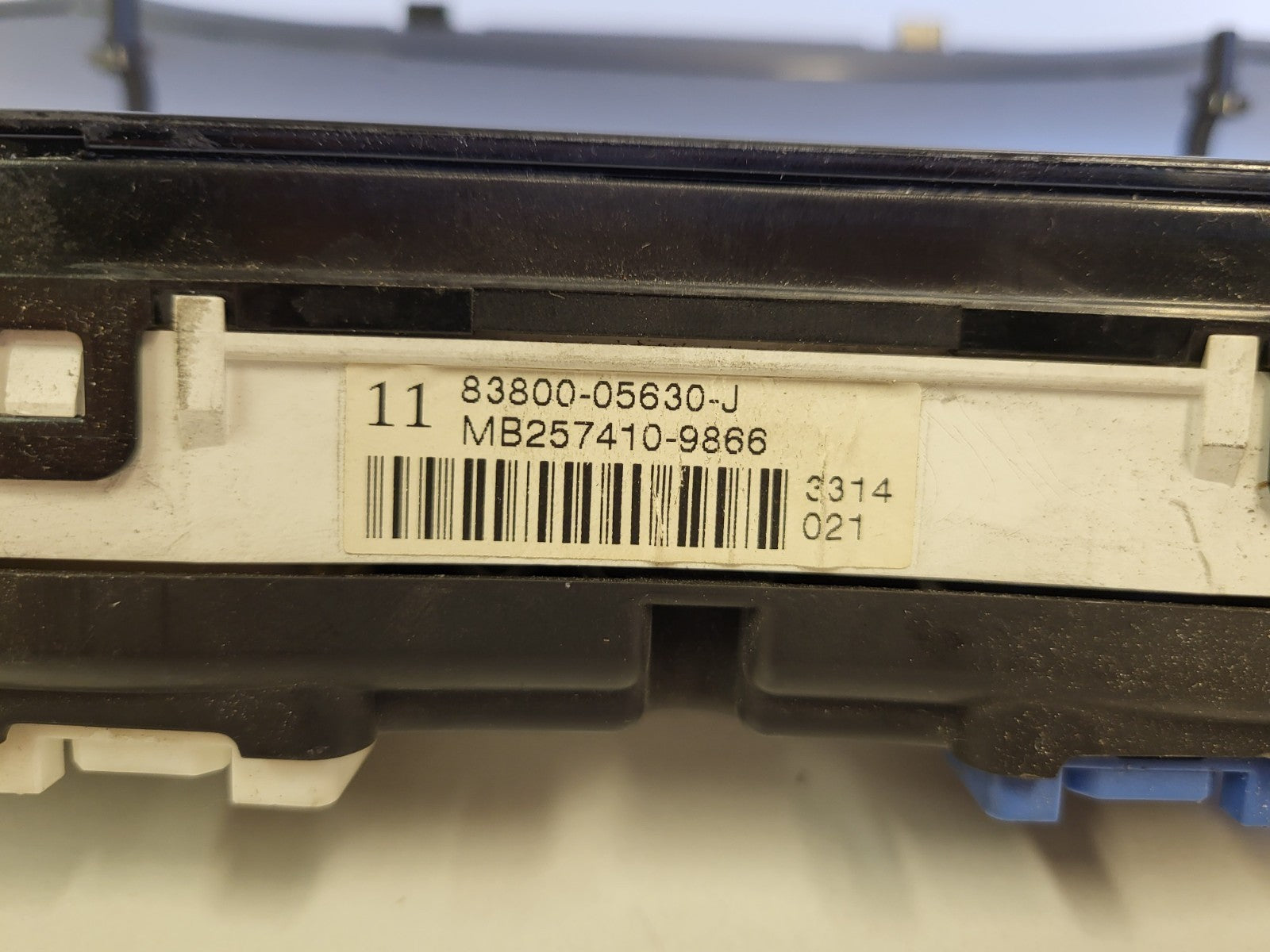 TOYOTA AVENSIS QUADRO STRUMENTI CONTACHILOMETRI 83800-05630 MB257410-9866