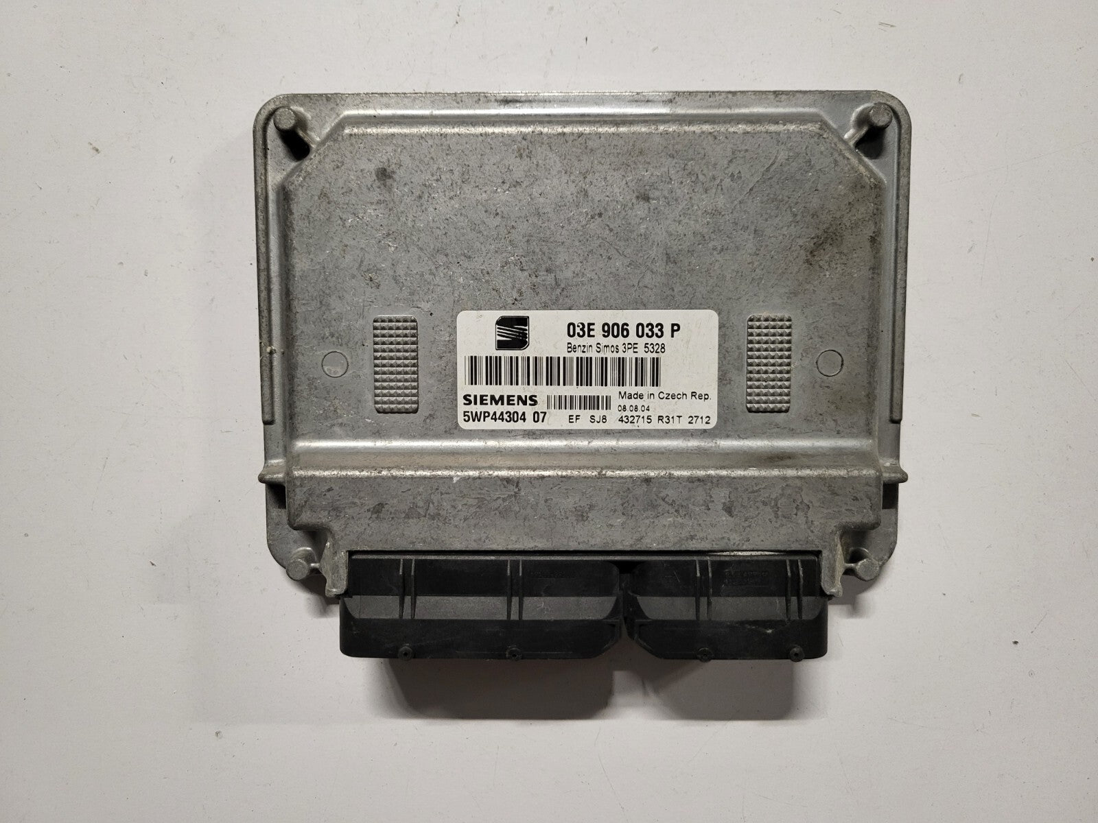 SEAT IBIZA ECU / 03E906033P / 5WP44304 07 / SIEMENS