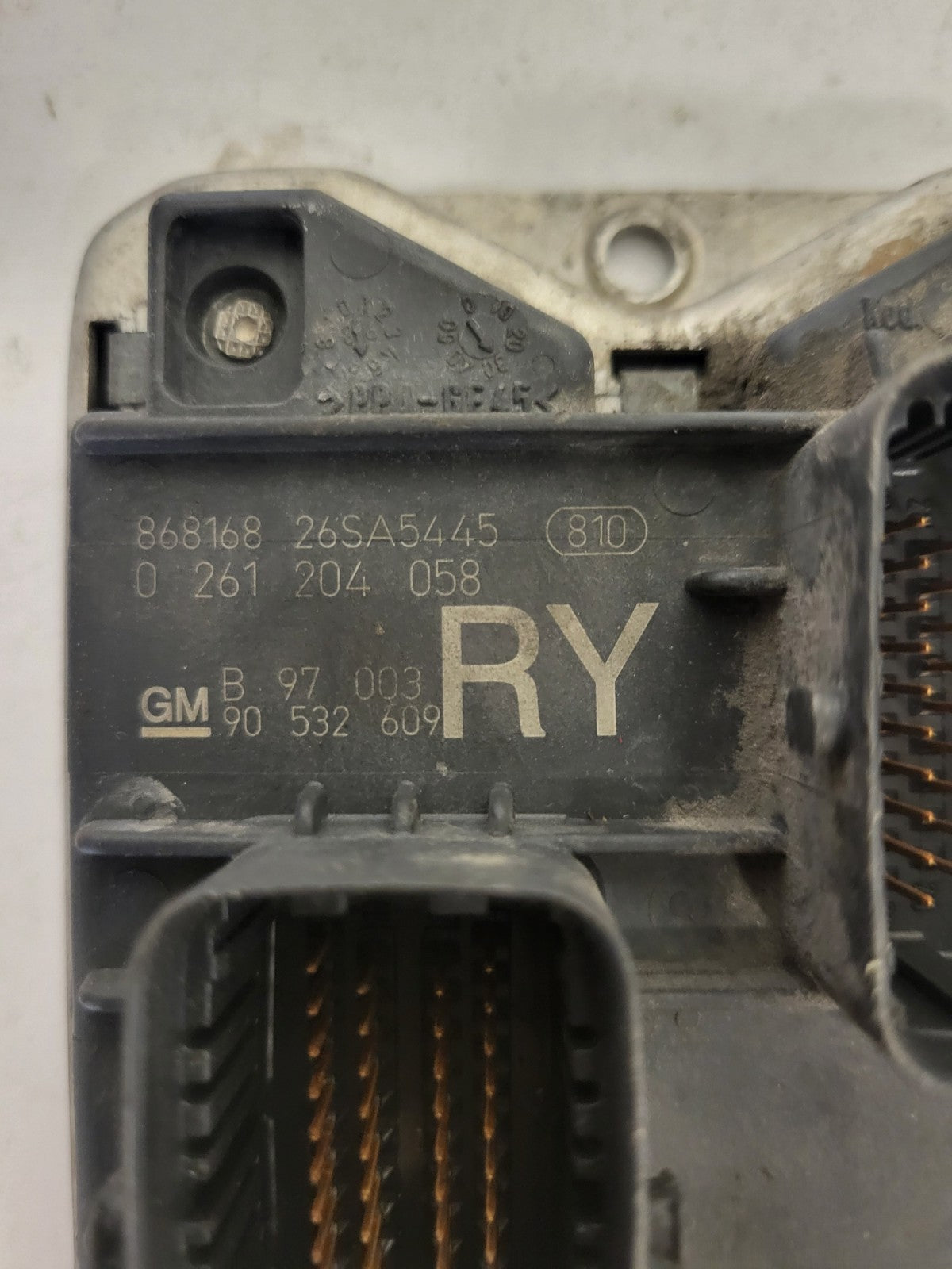 Opel Corsa 1.0 ECU / 0261204058 / 90532609 / RY / BOSCH