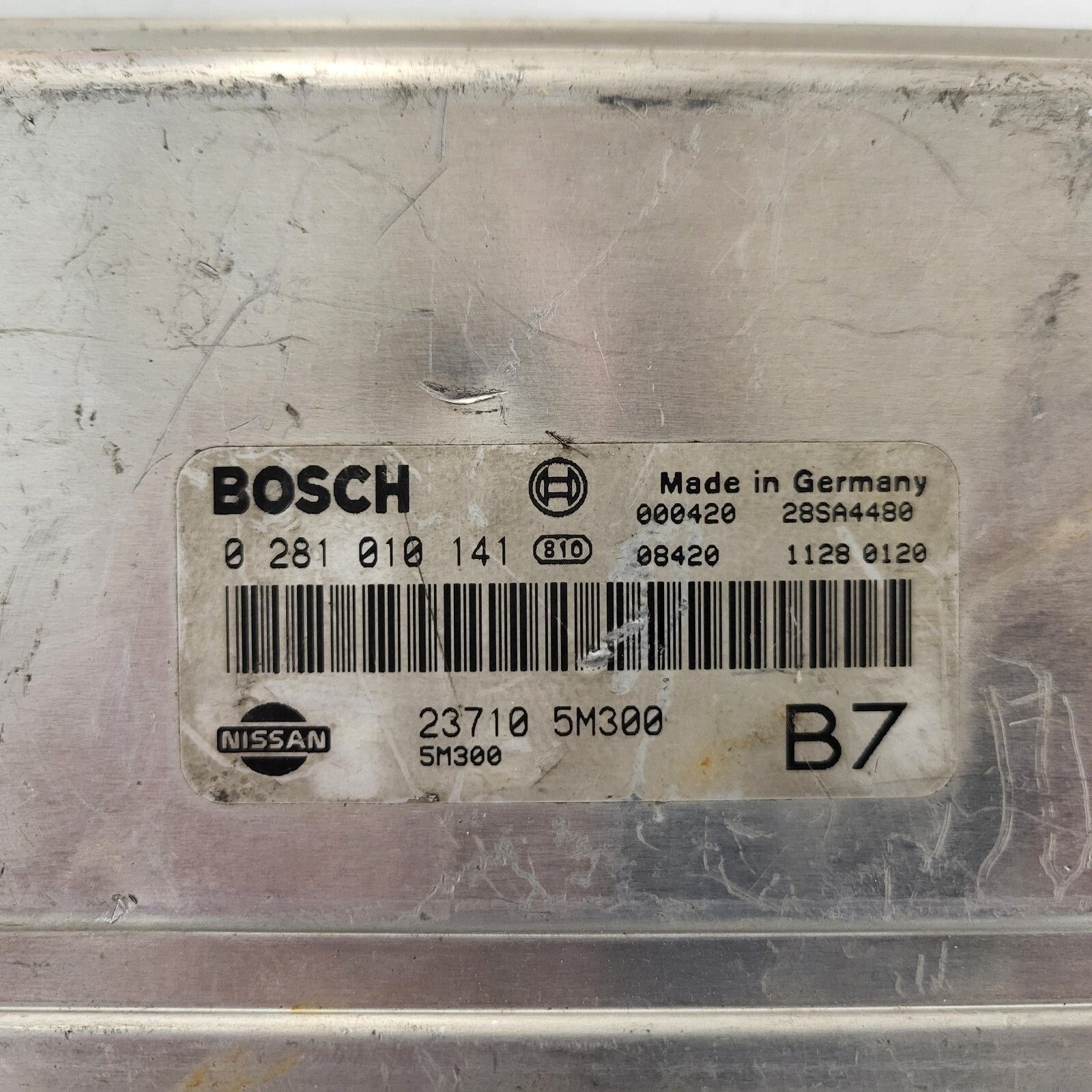 Nissan Almera ECU / 0281010141 / 23710 5M300 / 237105M300 / BOSCH