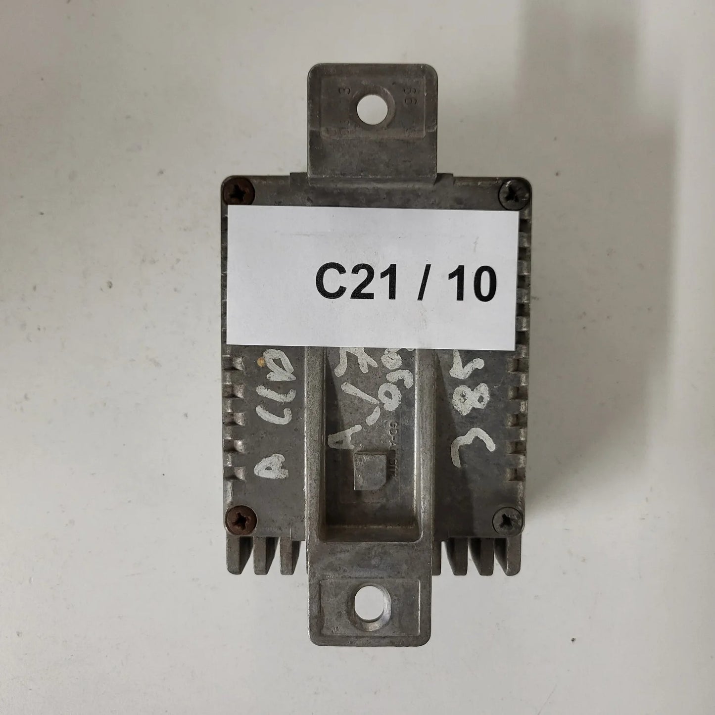 MERCEDES A RELAY ECU / A0275458032 / E5001.004 / ESG300