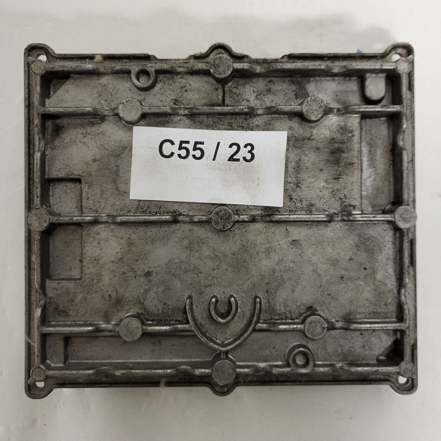 SMART FORTWO ECU / 0261205004 / 0003107V006 / HW 32.98 / BOSCH