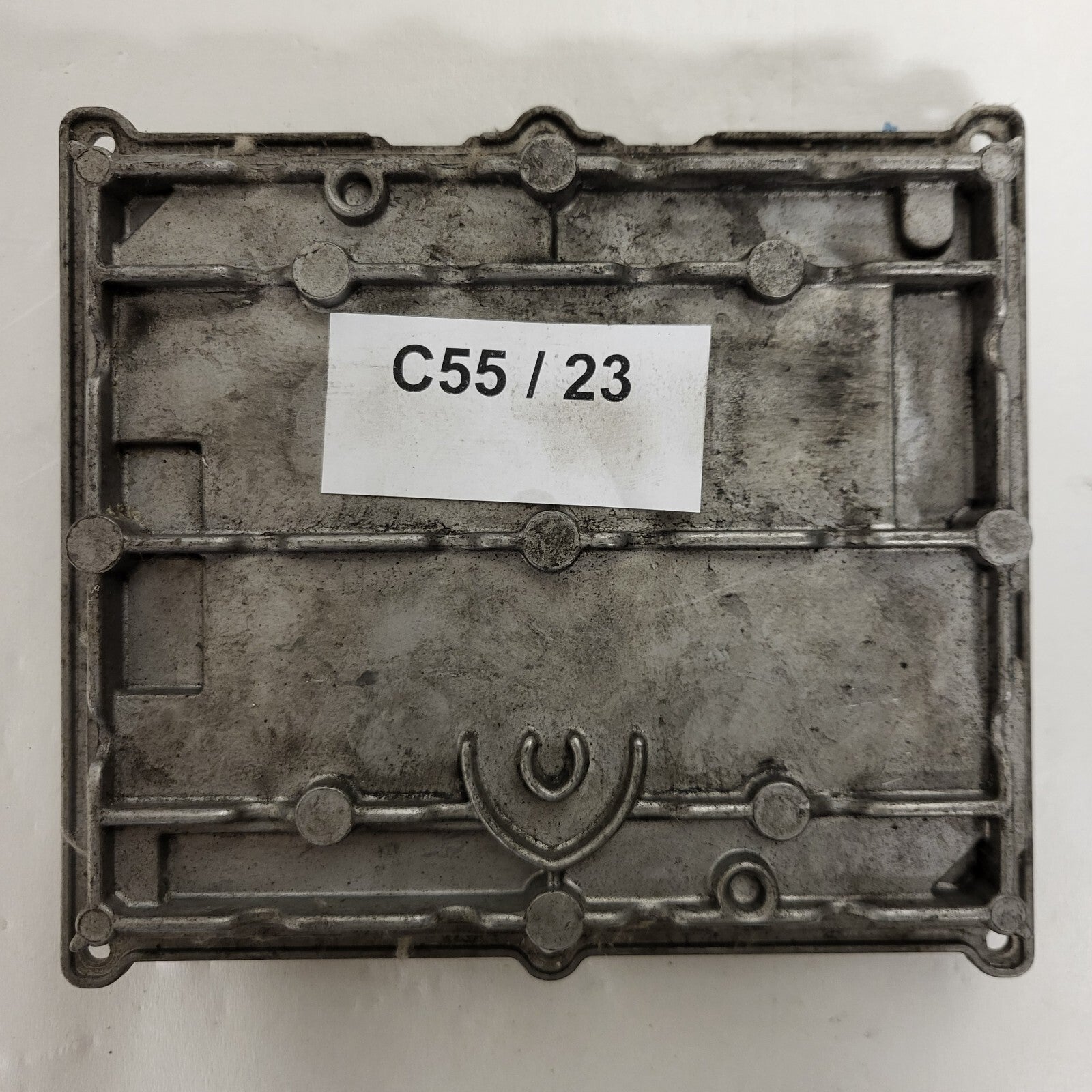 SMART FORTWO ECU / 0261205004 / 0003107V006 / HW 32.98 / BOSCH