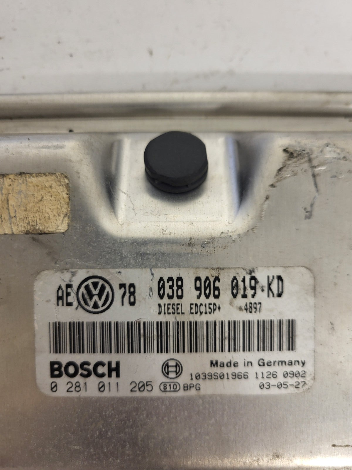 VW AUDI SEAT SKODA ECU / 038906019KD / 0281011205 / EDC15P+ / BOSCH