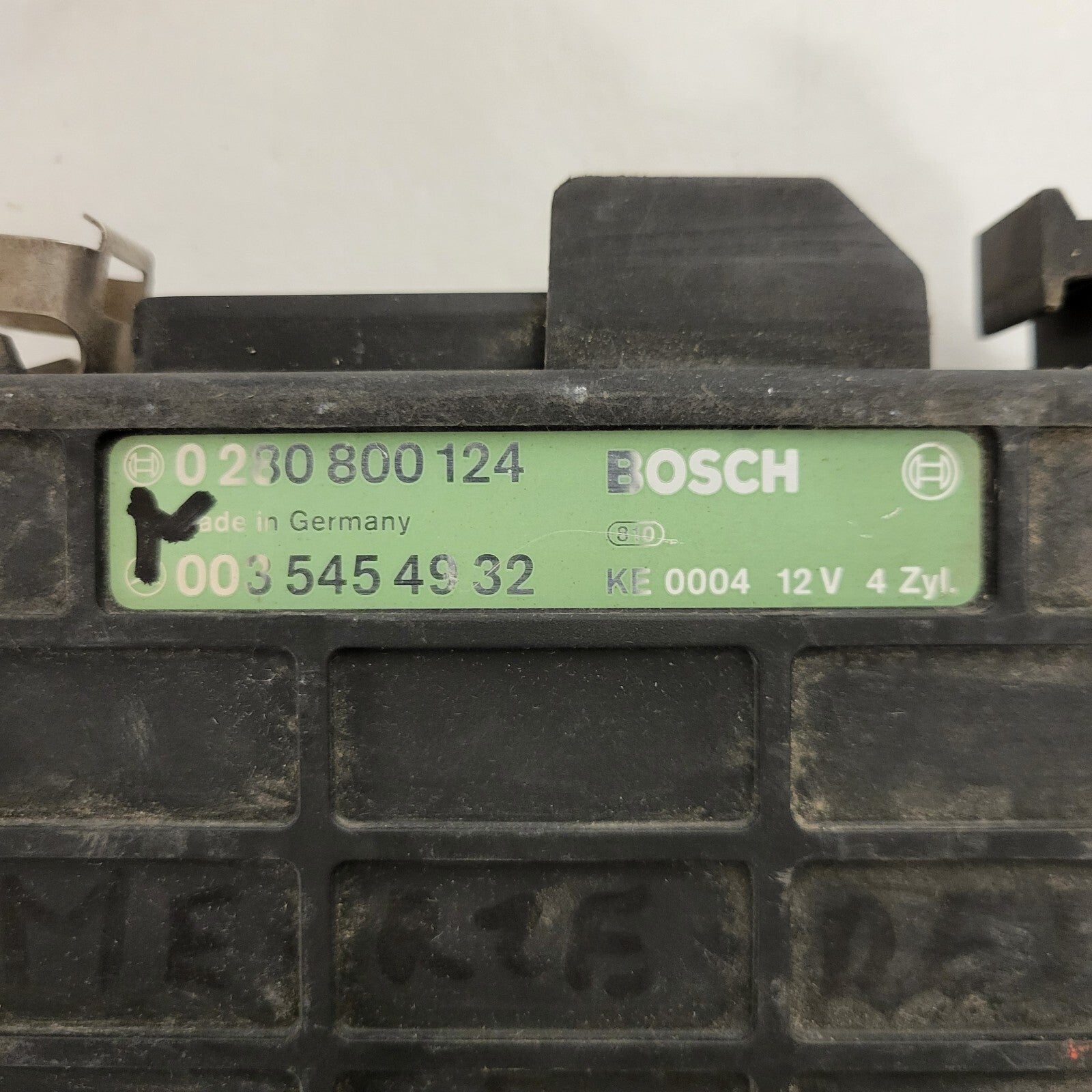Mercedes Benz W201 W204 ECU / 0280800124 / 0035454932 / BOSCH