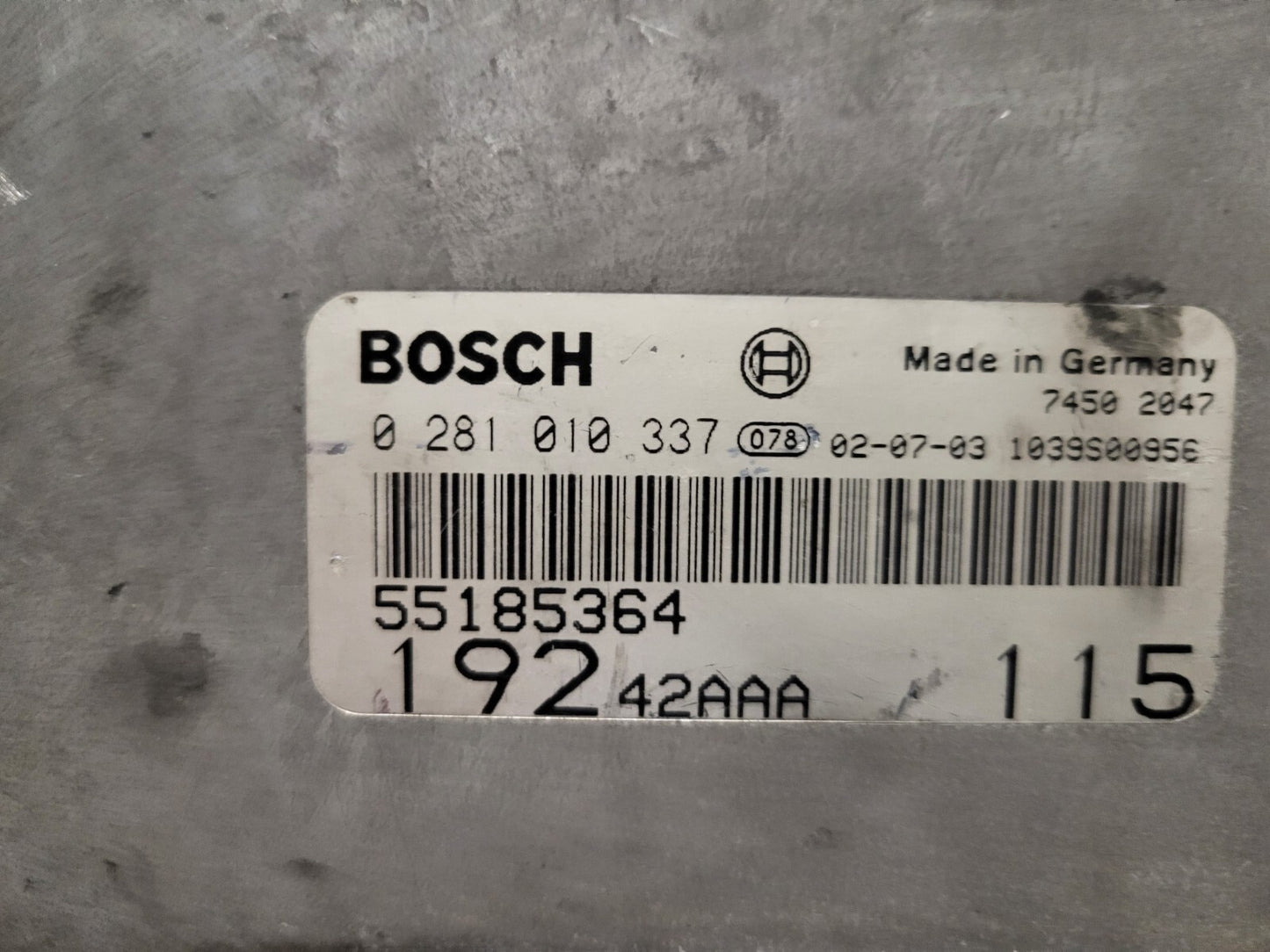 Fiat Stilo 1.9 JTD ECU / 0281010337 / 55185364 / BOSCH