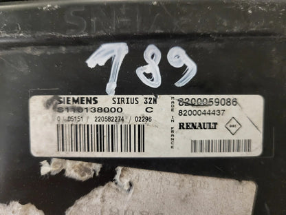 Renault ECU / S110138000 / 8200059086 / 8200044437 / S110138000C / SIEMENS
