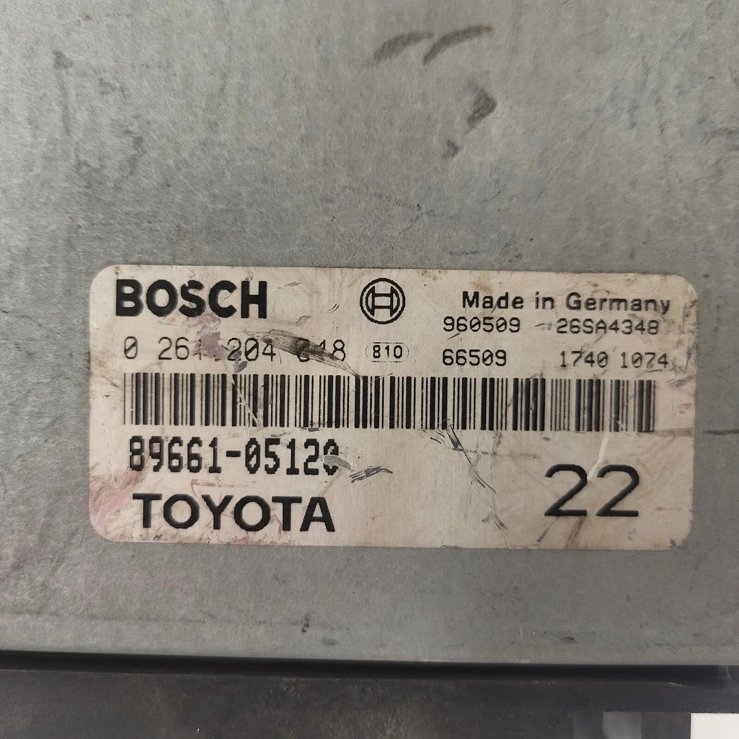TOYOTA CARINA ECU / 0261204048 / 89661-05120 / 8966105120 / BOSCH-