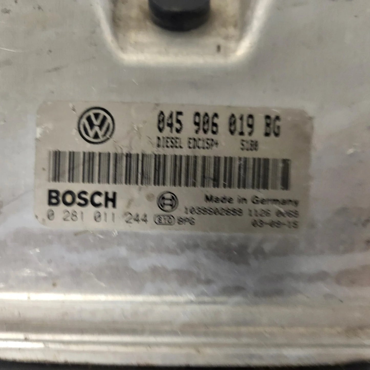 VW ŠKODA ECU / 045906019BG / 0281011244 / EDC15P+ / BOSCH