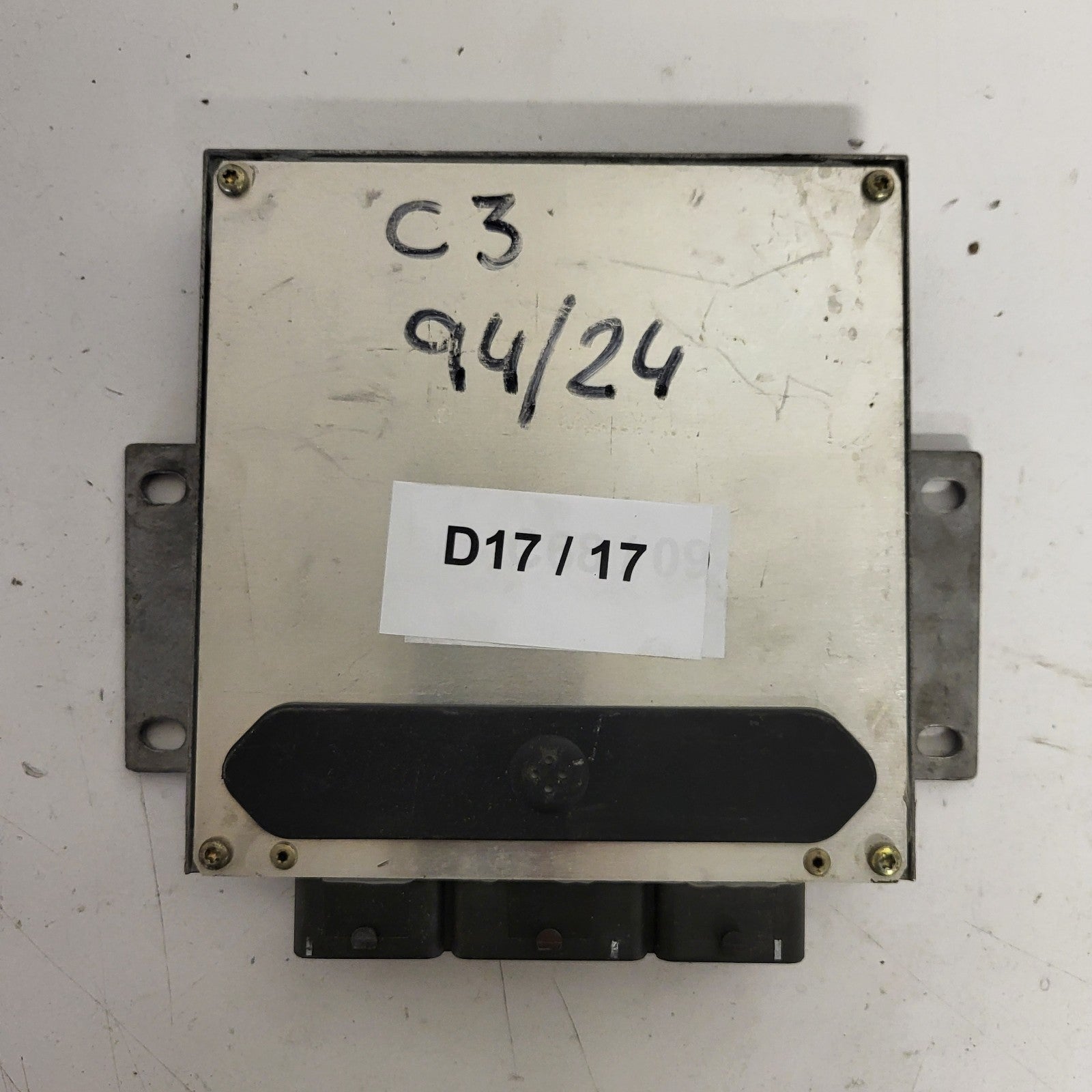 PEUGEOT CITROEN ECU / IAW 48P2.72 / SW 9647714780 / HW 9645989480