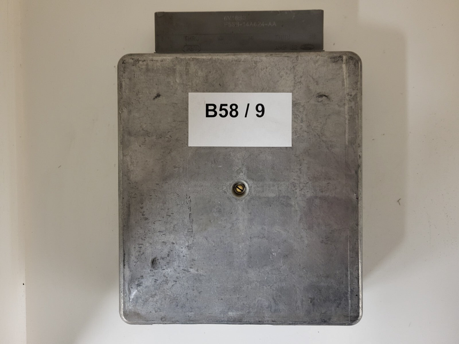 FORD ECU / 97FB-12A650-ARA / LEE-107 / RACY /  97FB12A650ARA 