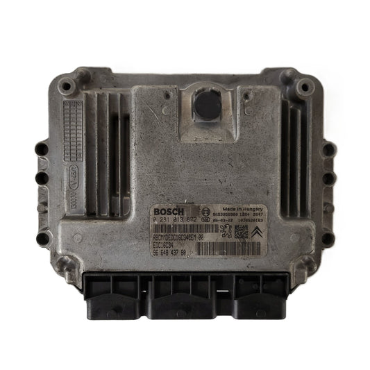 Peugeot Citroen ECU / 0281013872 / 9664843780 / EDC16C34 / BOSCH
