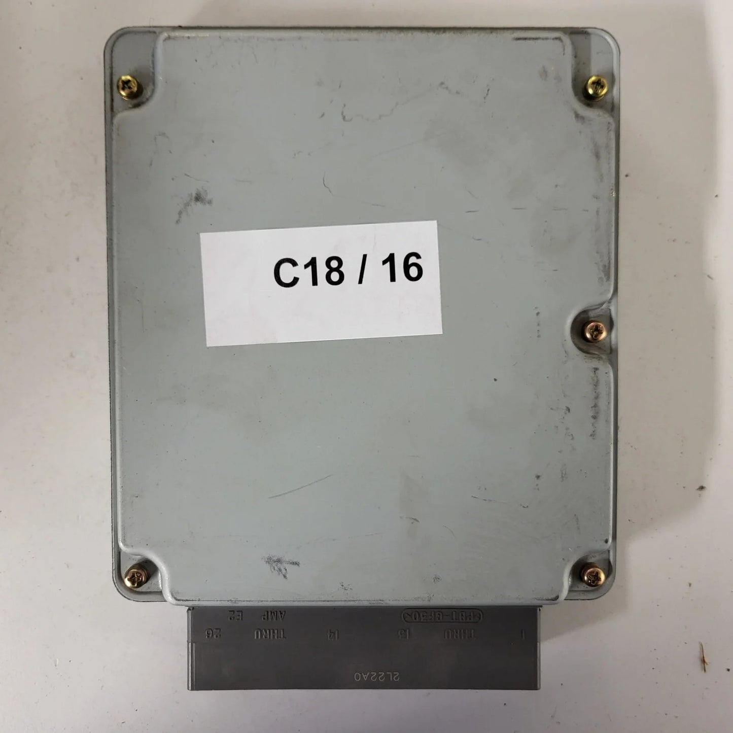 Mazda MPV ECU / RF5G18881C / 275800-5963 / DENSO