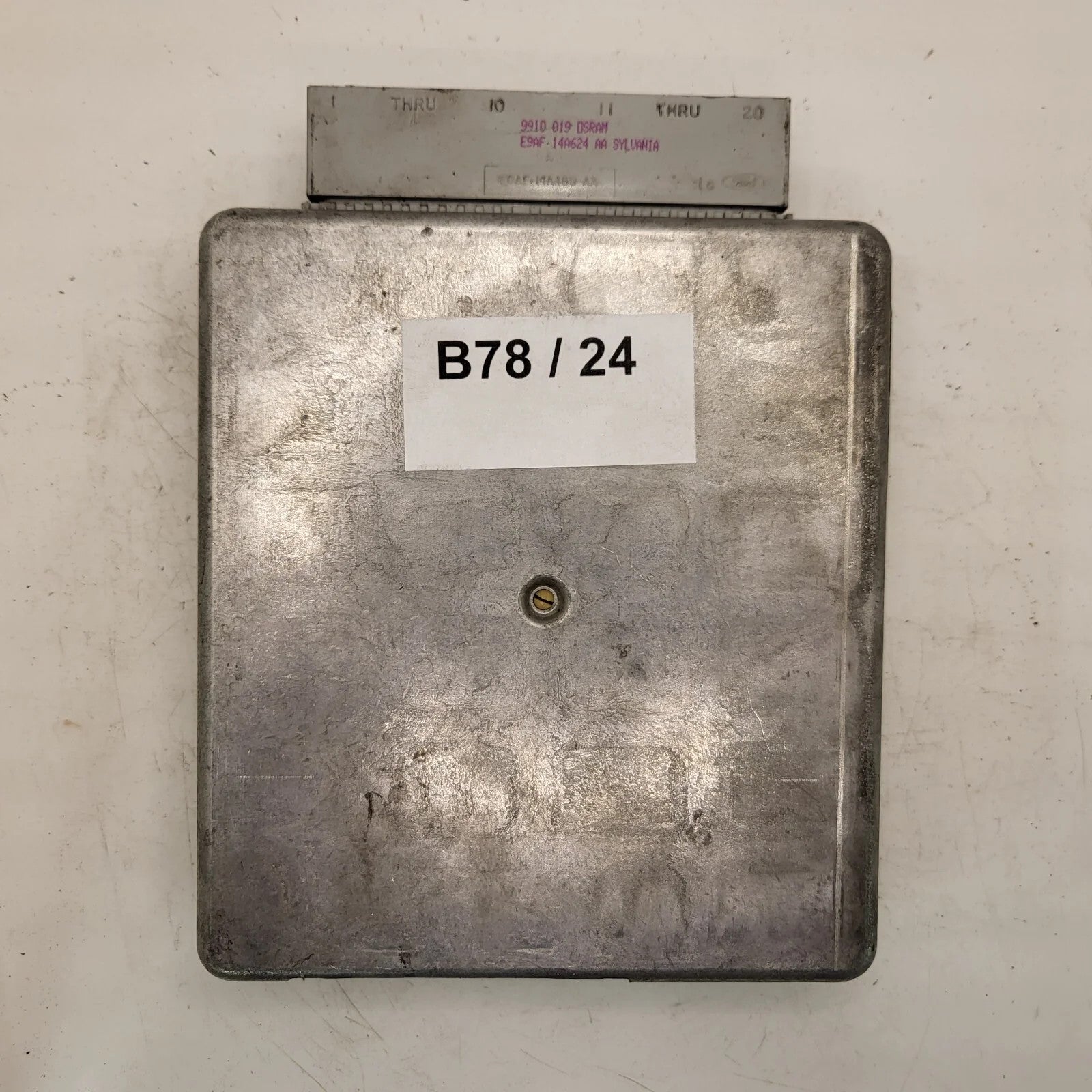 FORD FOCUS ECU / 98AB-12A650-CXF / PART / LP4-332 / EEC-V
