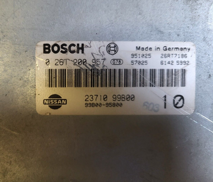 NISSAN ECU / 0261200957 / 2371099B00 / 99B00-95800 / BOSCH