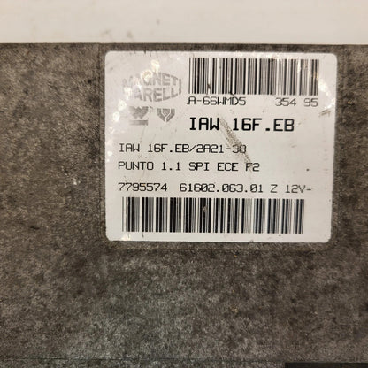Fiat Punto 1.1 ECU / IAW 16F.EB / 7795574 / 61602.063.01 / MAGNETI MARELLI