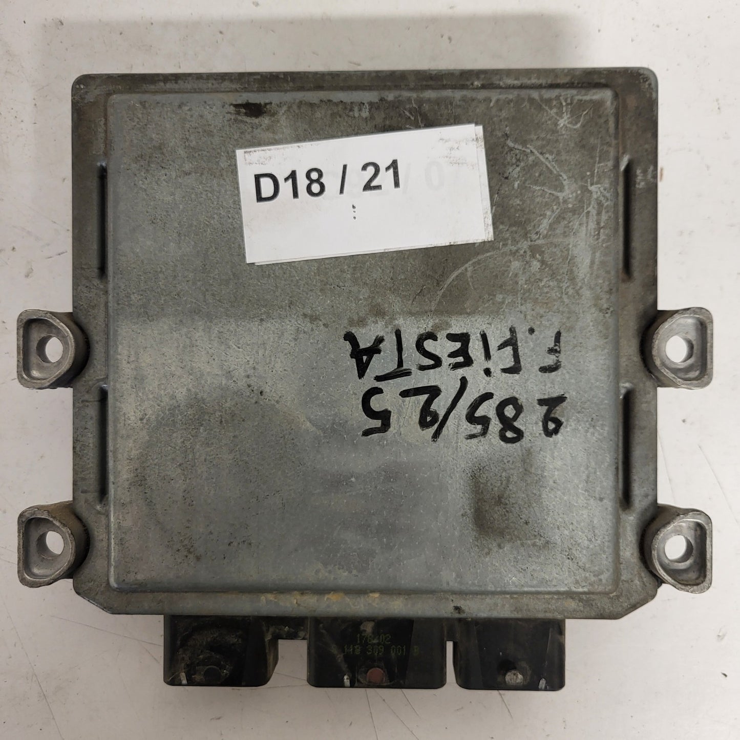 FORD FIESTA ECU / 2S6A-12A650-BG / 5WS40027G-T / 1BSB / SID802 / SIEMENS