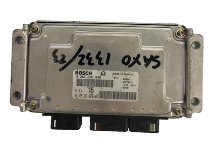 Peugeot Citroen ECU / 0261206246 / M7.4.4 / 9637838780 / BOSCH