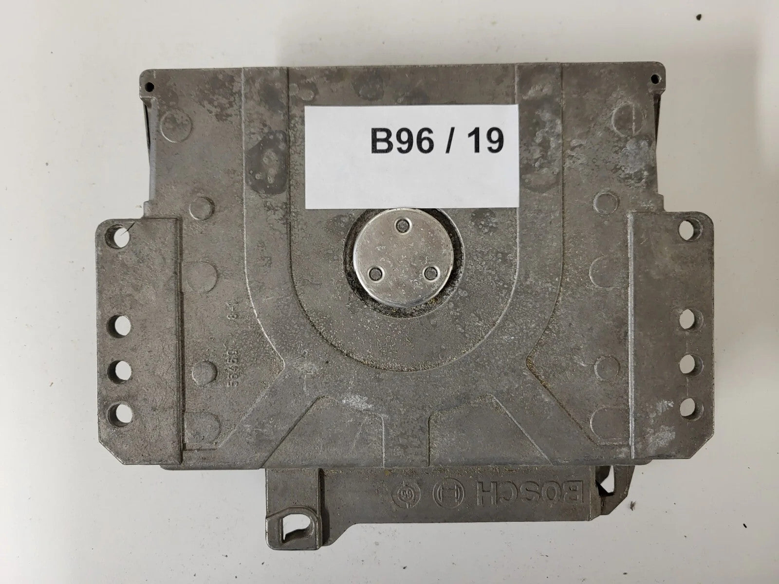 Peugeot Citroen ECU / 0261204788 / 9631528780 / BOSCH