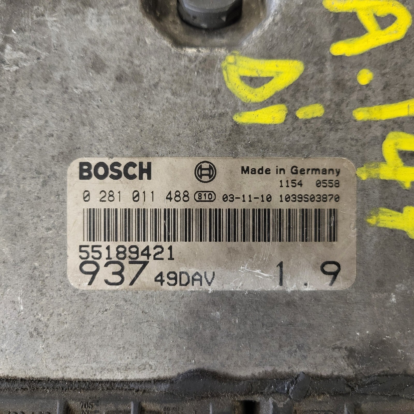 ALFA ROMEO 147 1.9 JTD ECU / 0281011488 / 55189421 / BOSCH