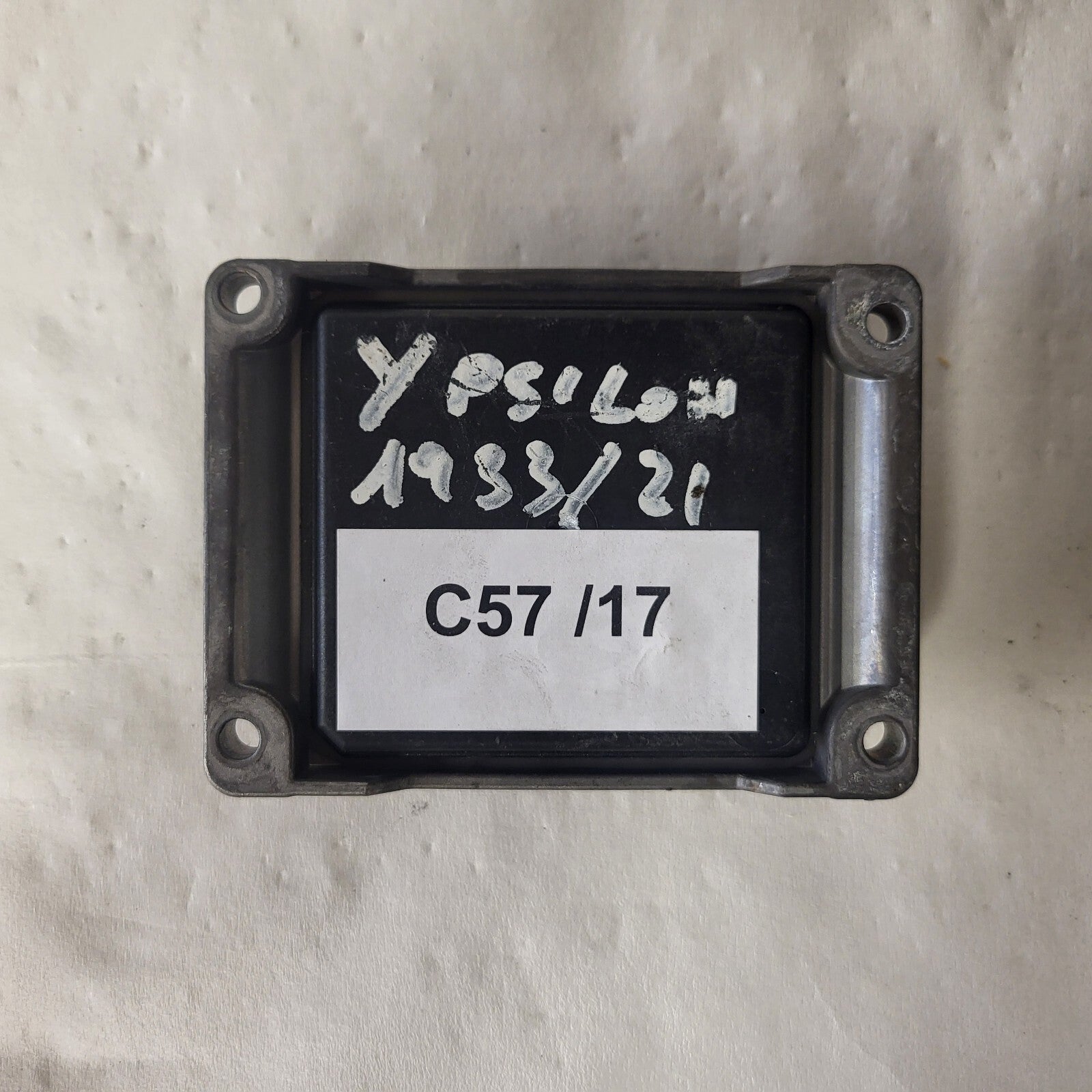 LANCIA YPSILON Y ECU / 0261207088 / 0055191981 / 055191981 / BOSCH