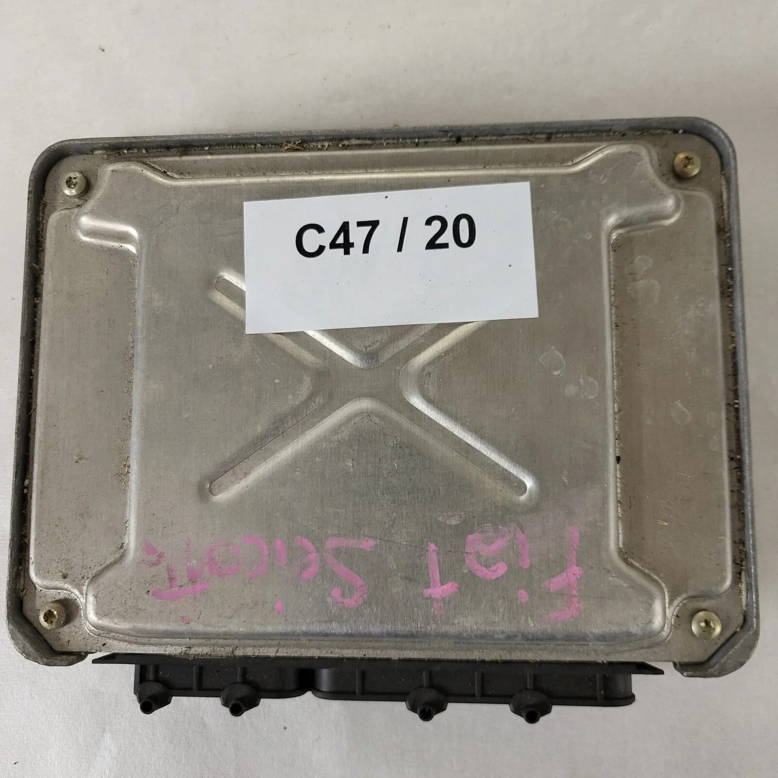 Fiat 600 ECU / IAW 4AF.M7 / 73501877 / HW204 / MAGNETI MARELLI