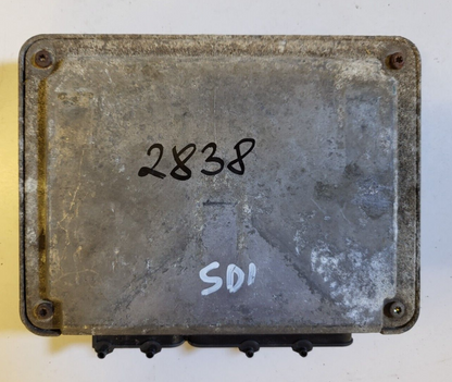VW ECU / 038906013J / 0281001743 / BOSCH
