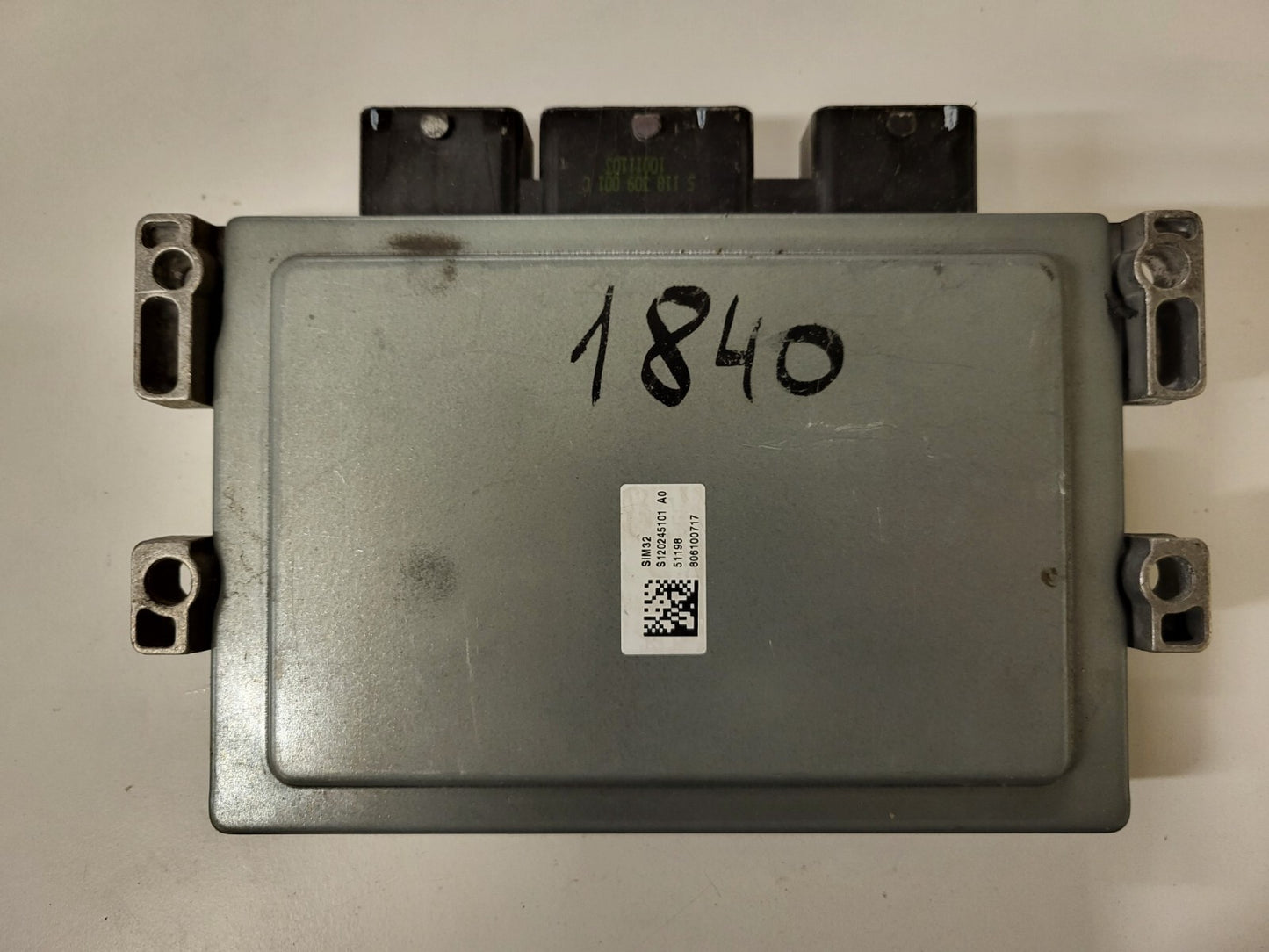 DACIA SANDERO LOGAN 1.2 16V ECU 8201082042 / S120205101A / 8201082039 S120205101