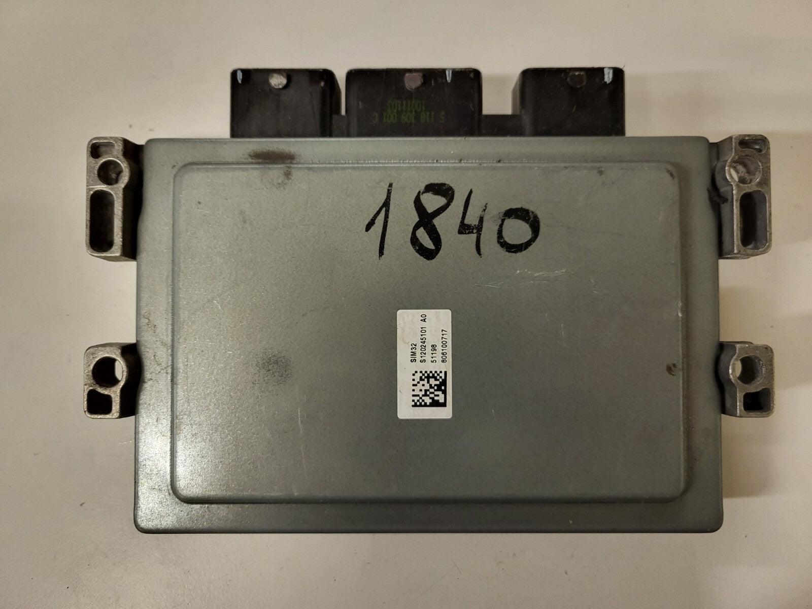 DACIA SANDERO LOGAN 1.2 16V ECU 8201082042 / S120205101A / 8201082039 S120205101