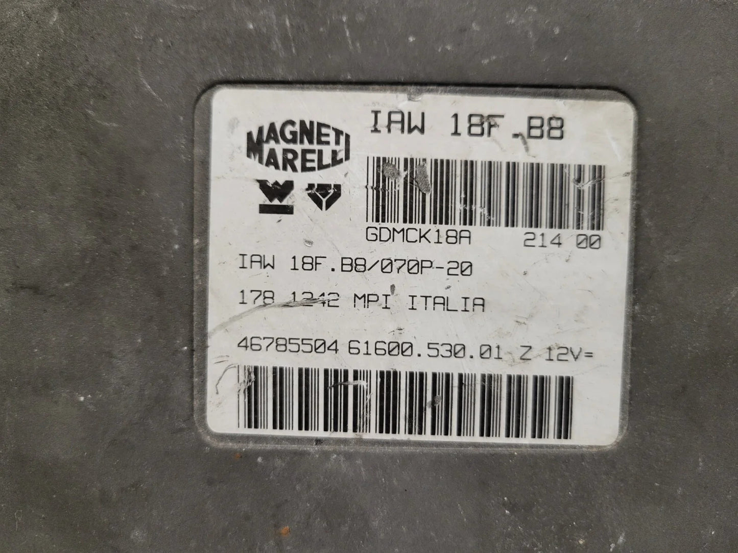 Fiat Palio ECU / IAW 18F.B8 / 46785504 / 61600.530.01 / MAGNETI MARELLI