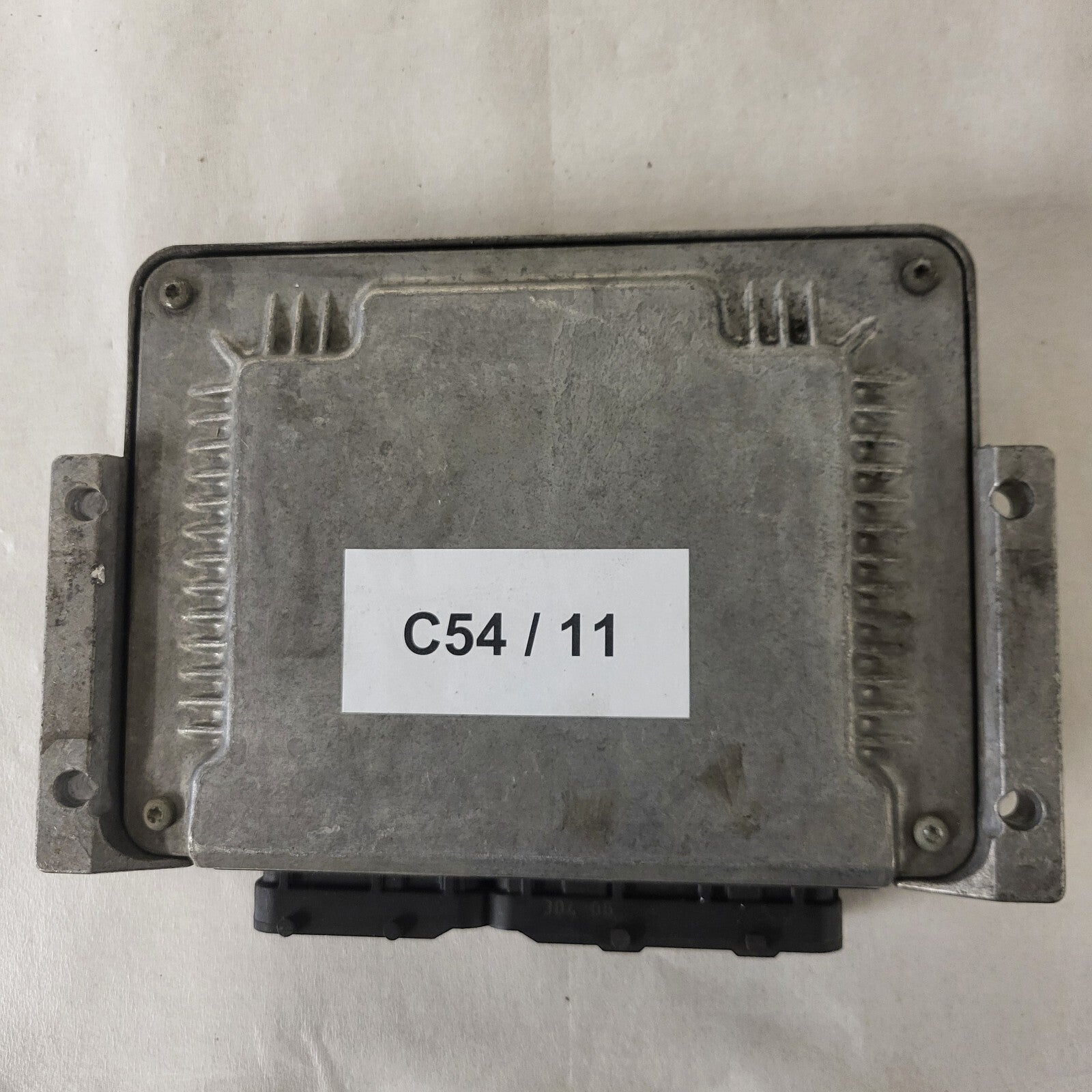 FIAT STILO 1.9 JTD ECU / 0281011553 / 55191209 / 19247DAA / BOSCH