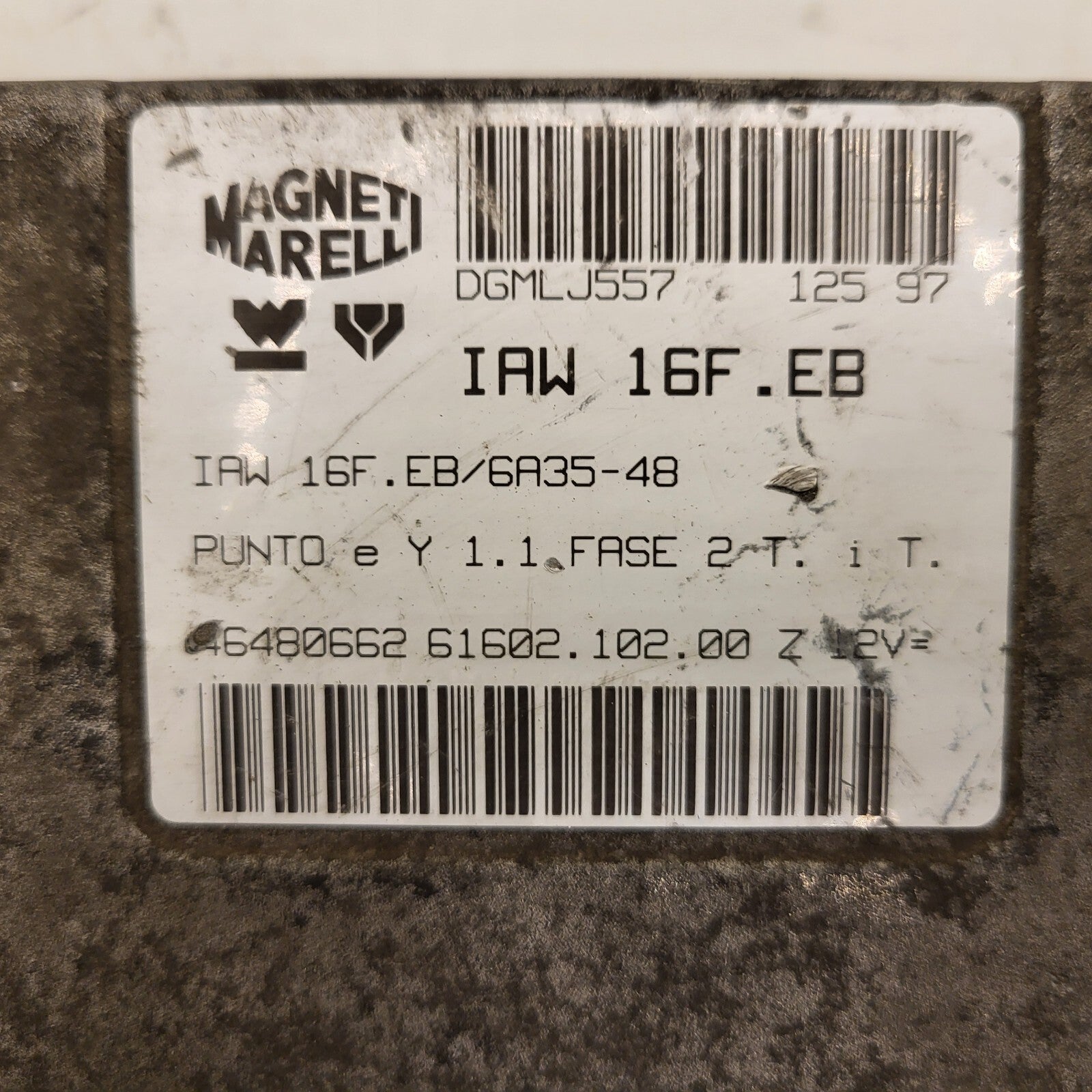 FIAT PUNTO LANCIA Y 1.1 ECU / IAW 16F.EB / 46480662 /  IAW16F.EB / MAGNETI MAREL