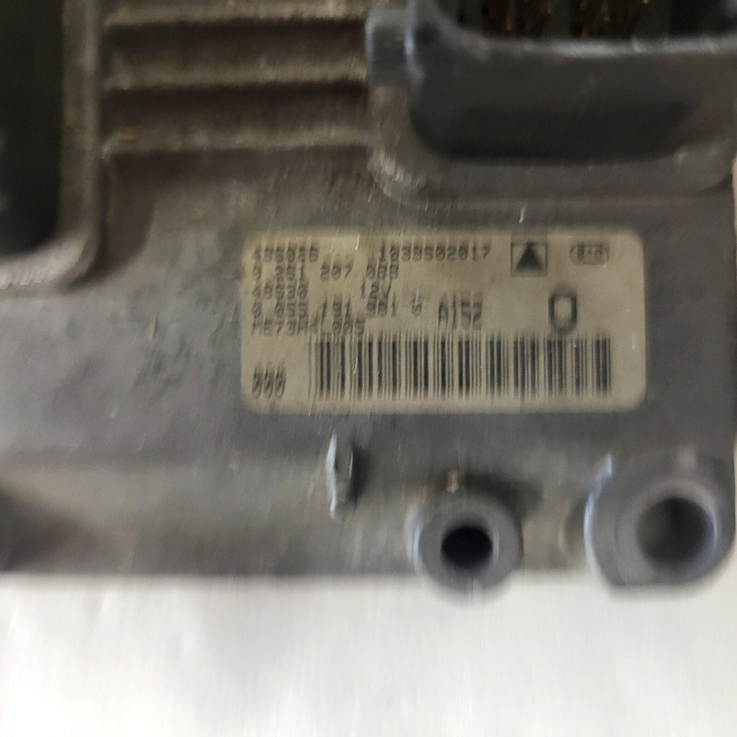 LANCIA YPSILON Y ECU / 0261207088 / 0055191981 / 055191981 / BOSCH