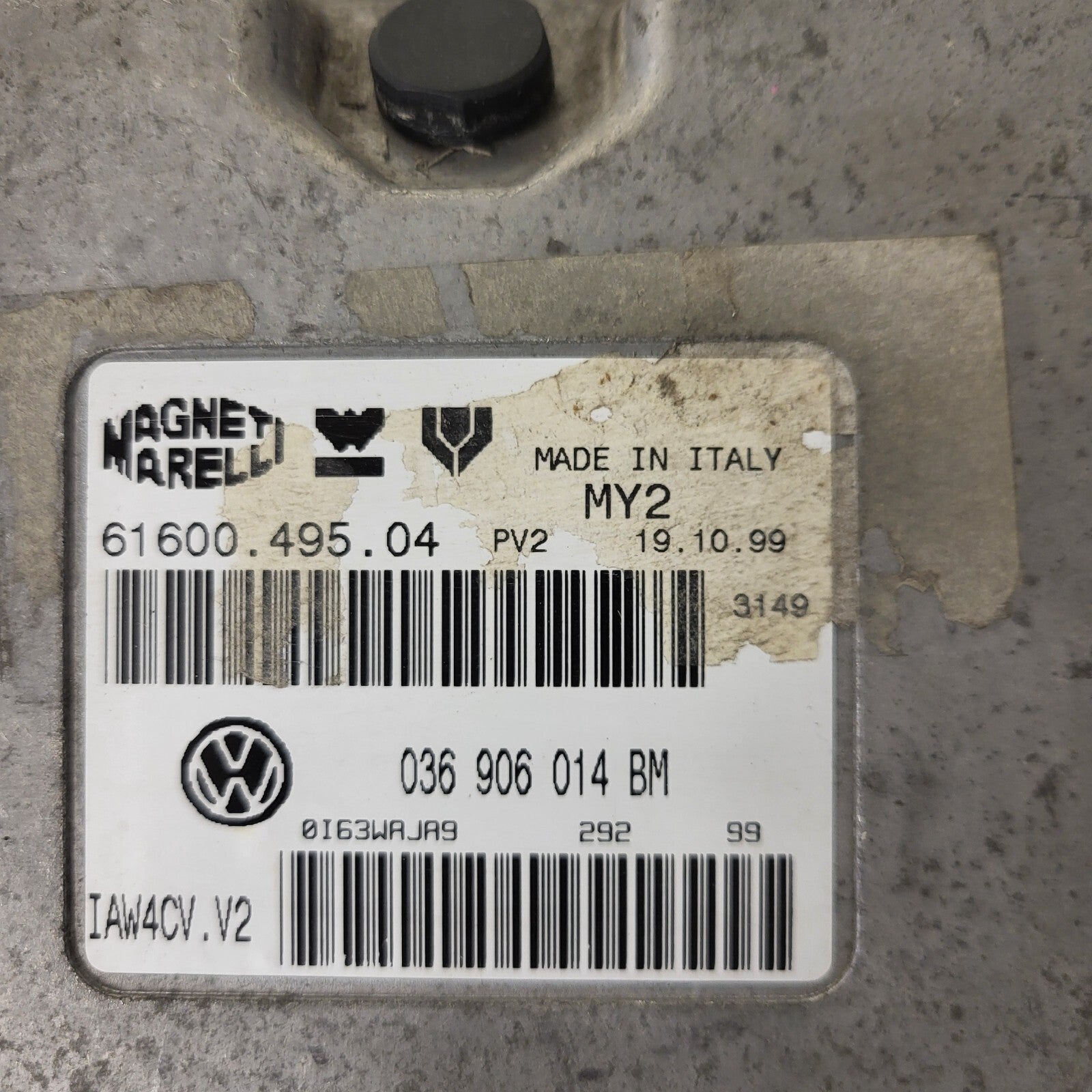 VOLKSWAGEN POLO 6N2 ECU / 036906014BM / IAW 4CV.V2 / 61600.495.04