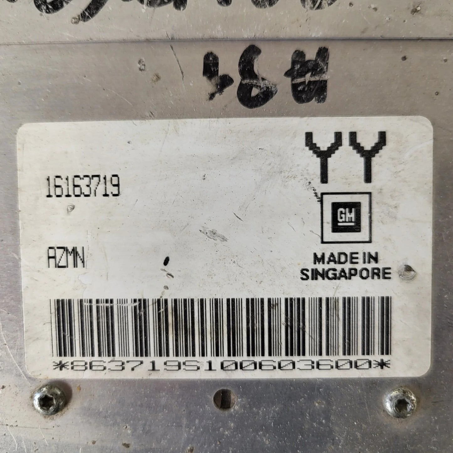 Opel Astra 1.4 ECU / 16163719 / AZMN / YY-