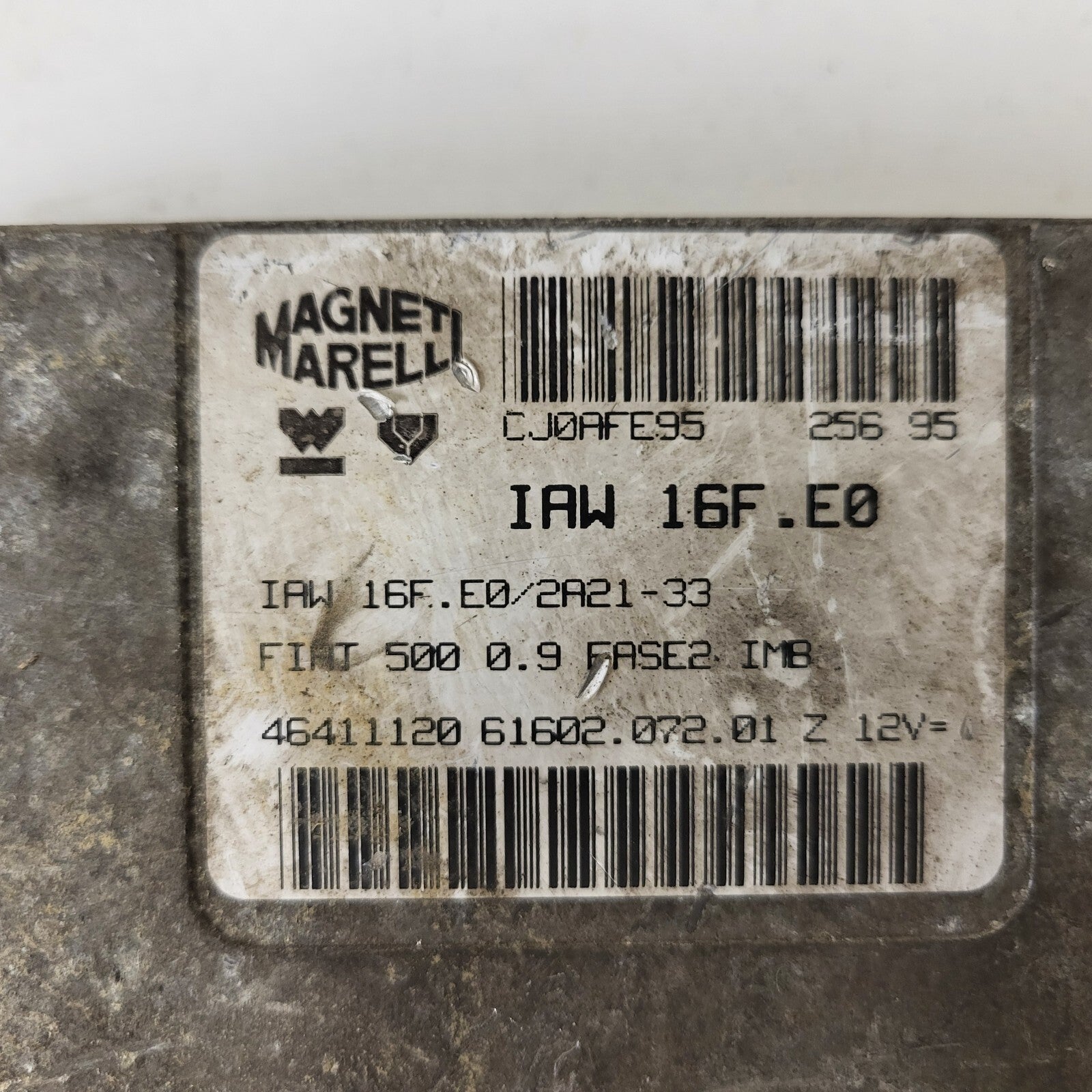 Fiat 500 0.9 ECU / 46411120 / IAW 16F.E0 / 61602.072.01 / MAGNETI MARELLI 