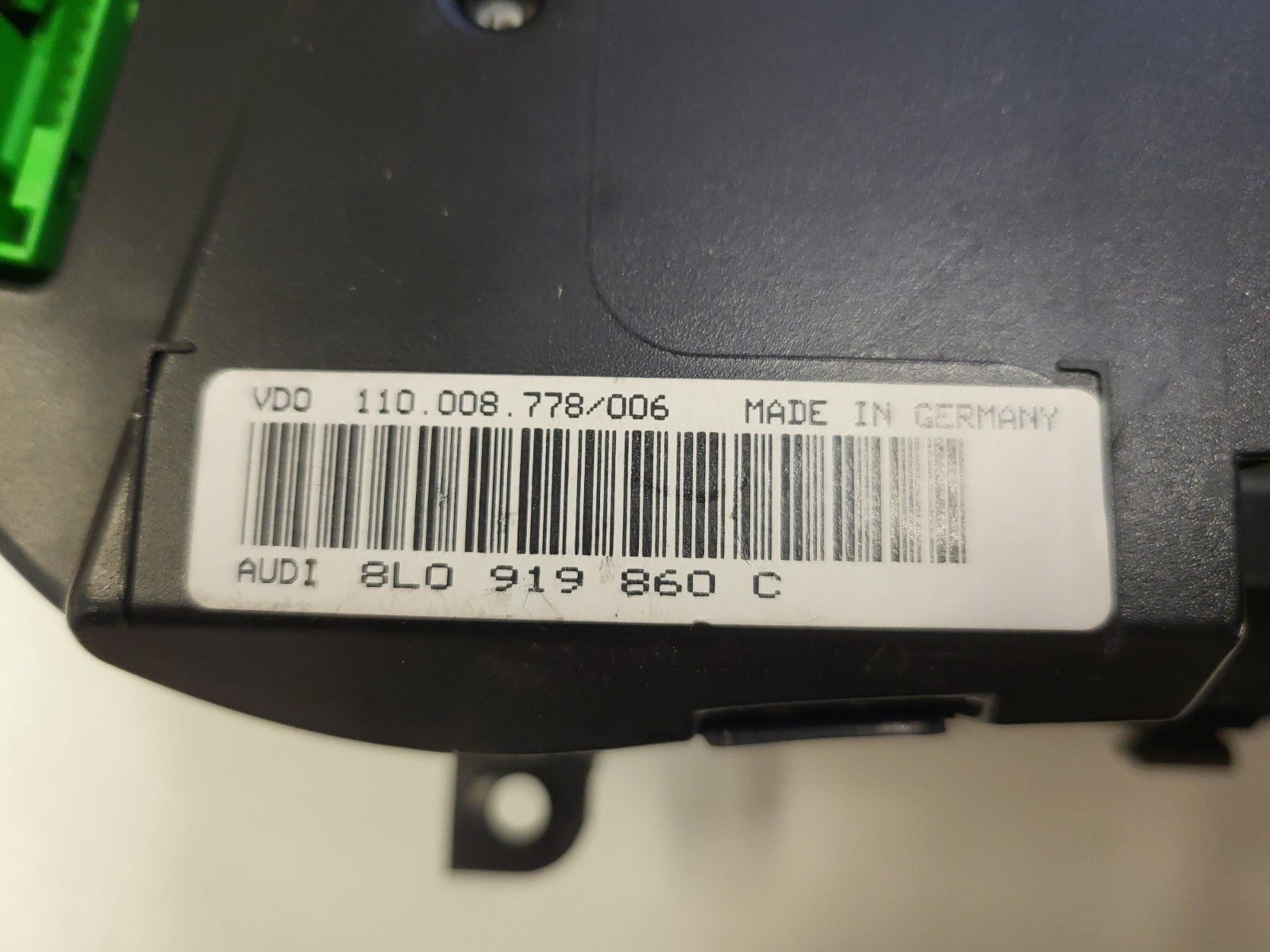 AUDI A3 BENINA QUADRO STRUMENTI CONTACHILOMETRI 8L0919860C 110008778/006