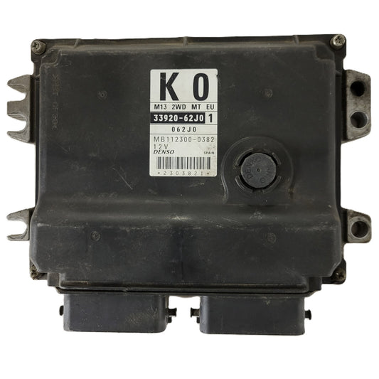 SUZUKI SWIFT ECU / 33920-62J0 / MB112300-0382 / M13 / DENSO