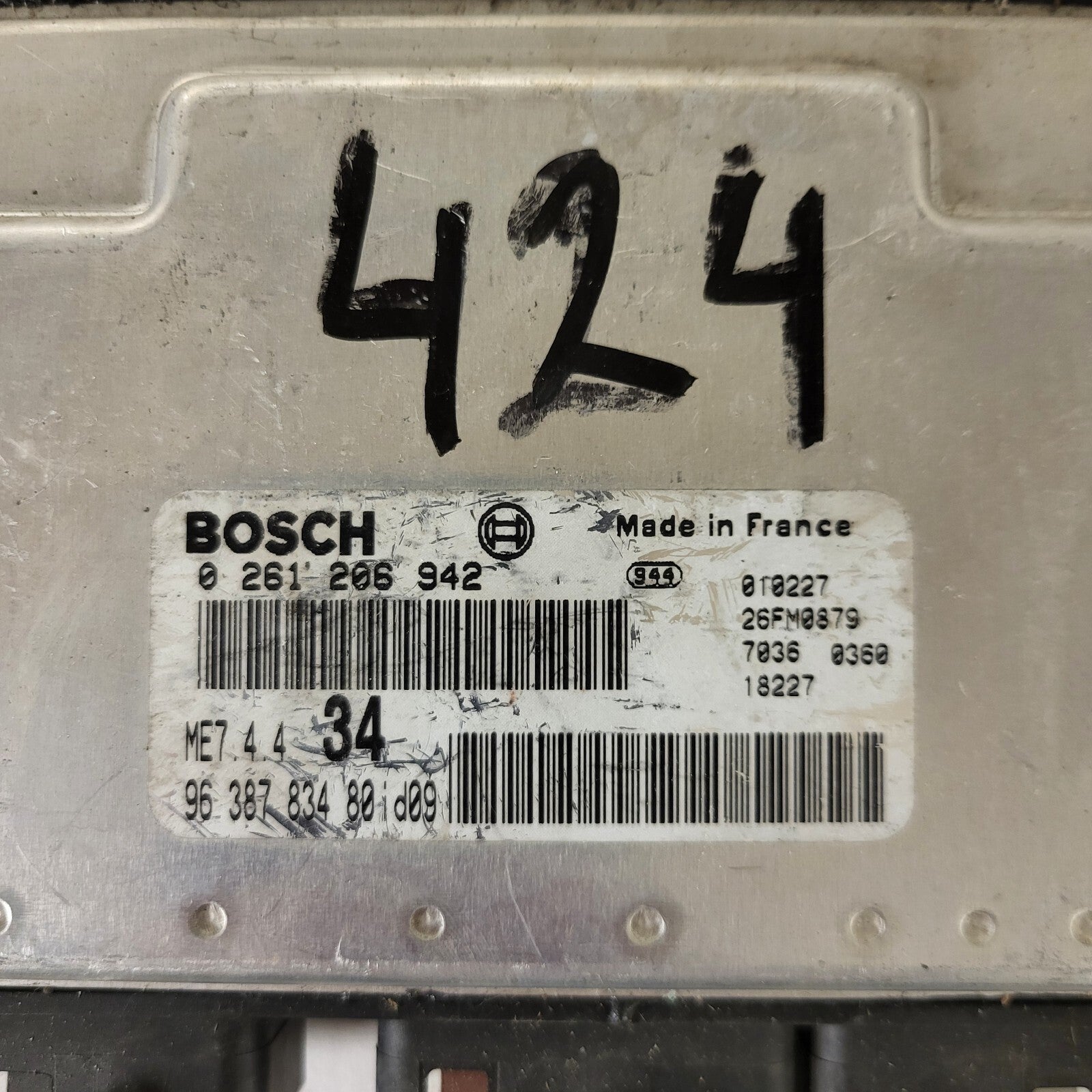 PEUGEOT CITROEN ECU / 0261206942 / 9638783480 / ME7.4.4. / BOSCH