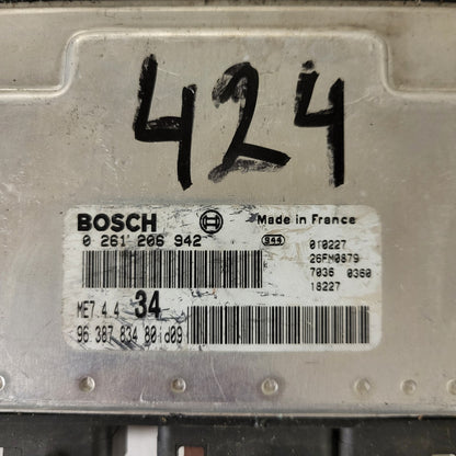 PEUGEOT CITROEN ECU / 0261206942 / 9638783480 / ME7.4.4. / BOSCH