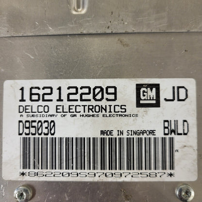 Opel Corsa ECU / 16212209 / JD / D95030 / BWLD / GM