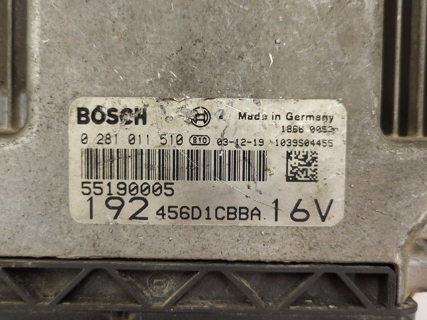FIAT STILO ECU / 0281011510 / 55190005 / 192456D1CBBA / BOSCH