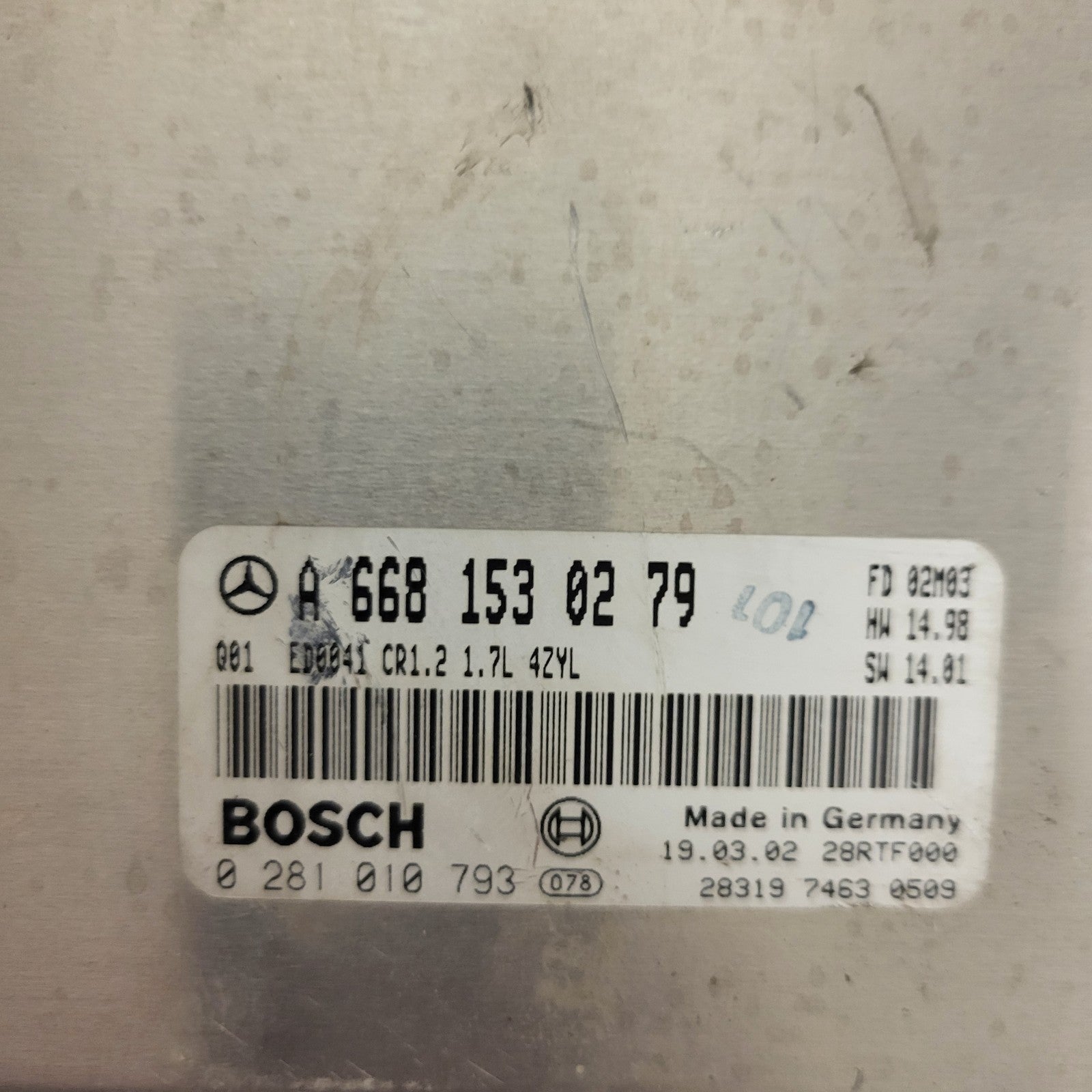 MERCDES BENZ ECU / A6681530279 / 0281010793 / ED0041 CR1.2 / BOSCH