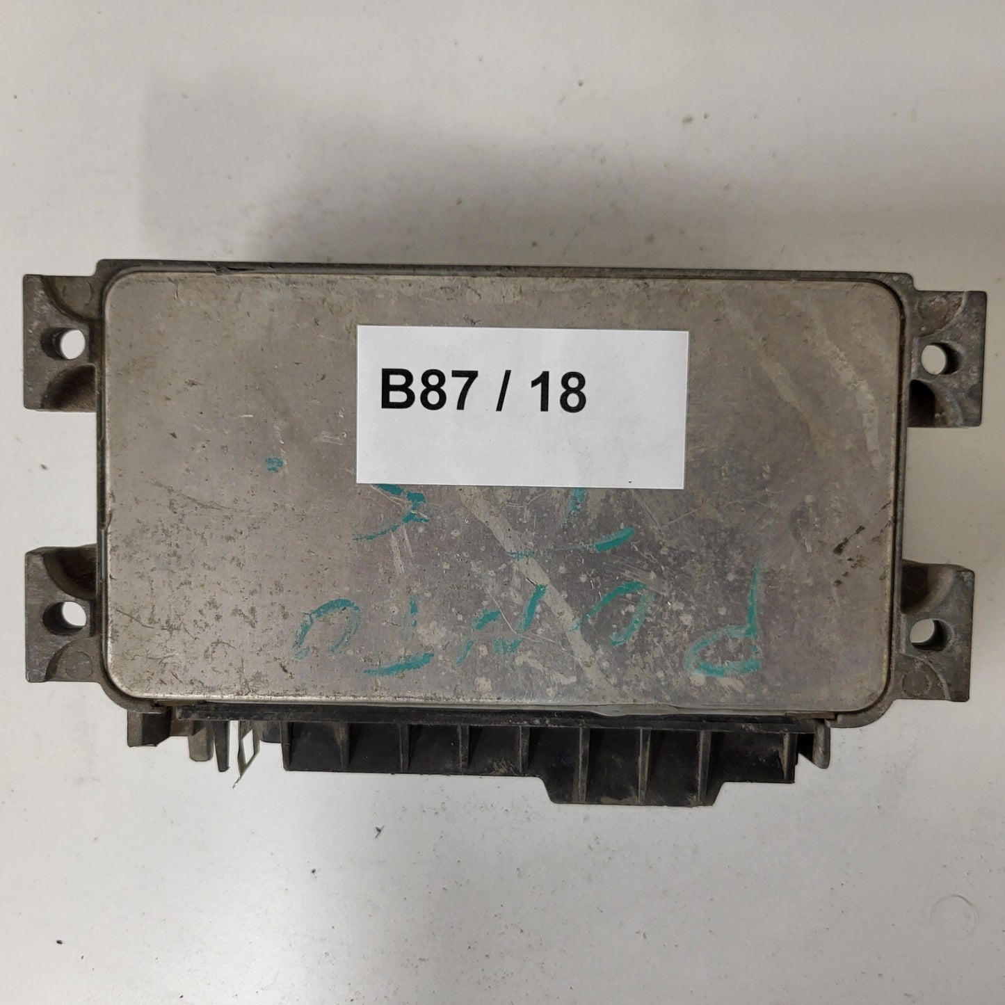 FIAT PUNTO LANCIA Y 1.1 ECU / IAW 16F.EB / 46480662 /  IAW16F.EB / MAGNETI MAREL