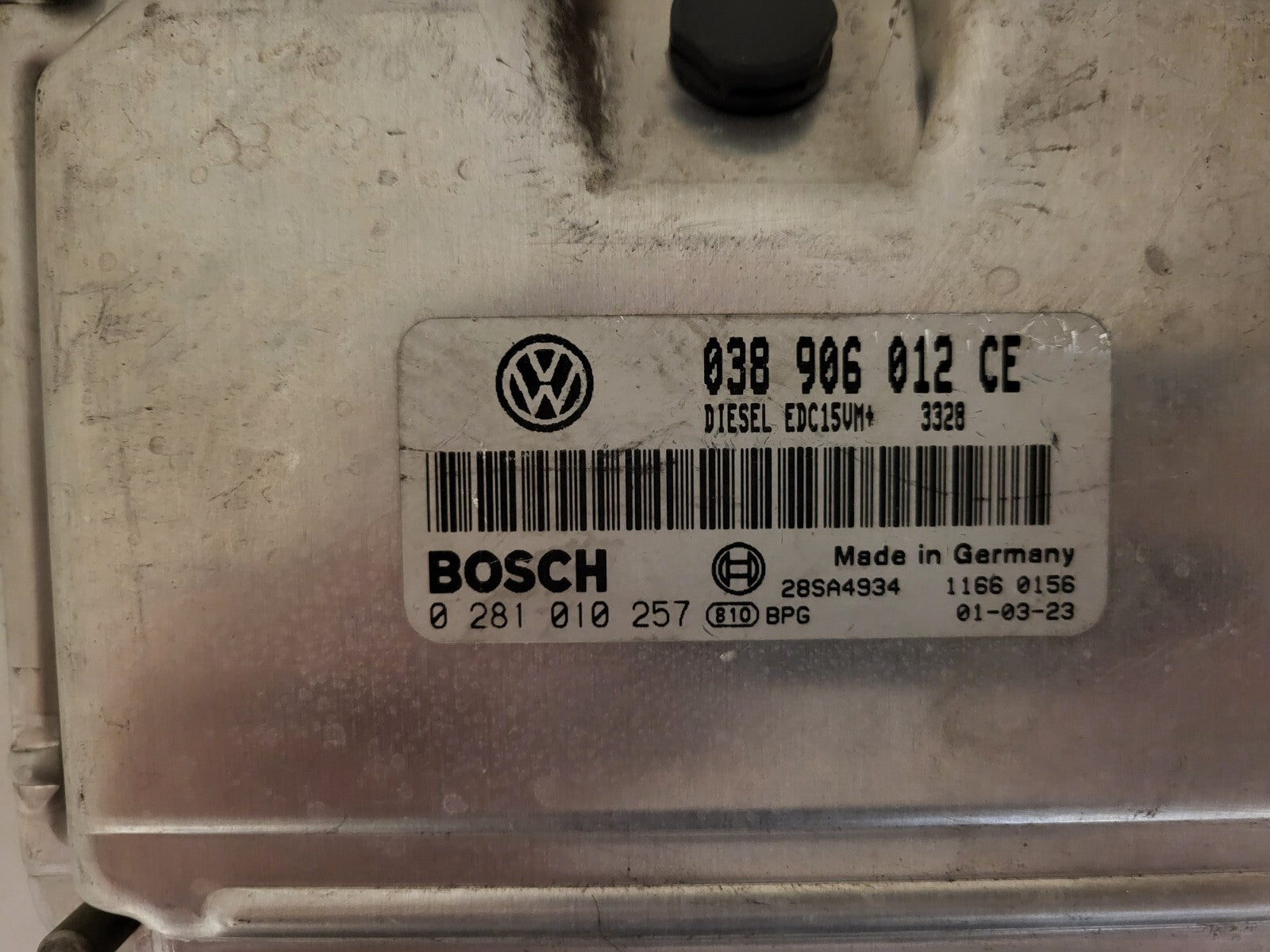 VW ŠKODA ECU / 0281010257 / 038906012CE / EDC15VM+ / BOSCH