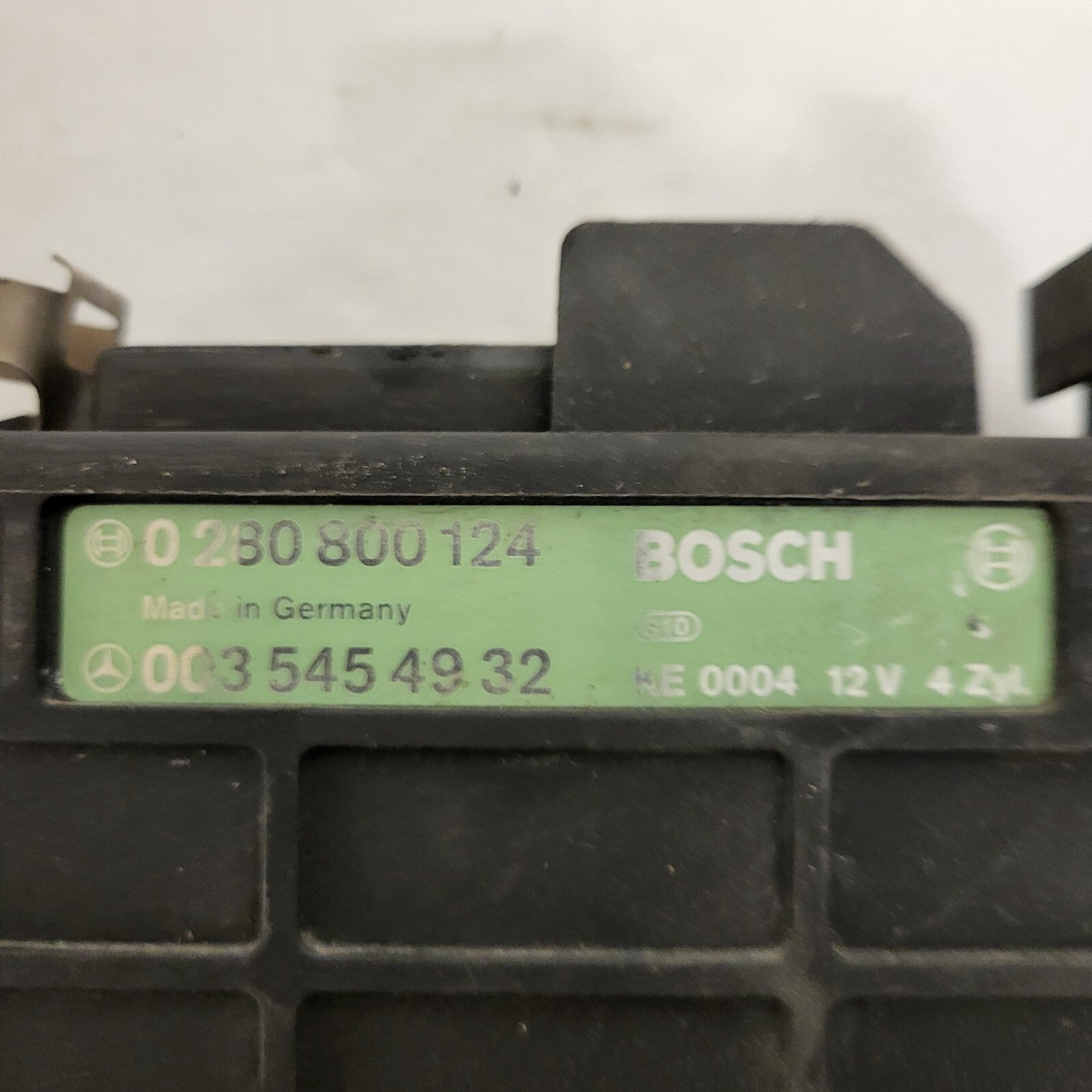 Mercedes Benz W201 W204 ECU / 0280800124 / 0035454932 / BOSCH