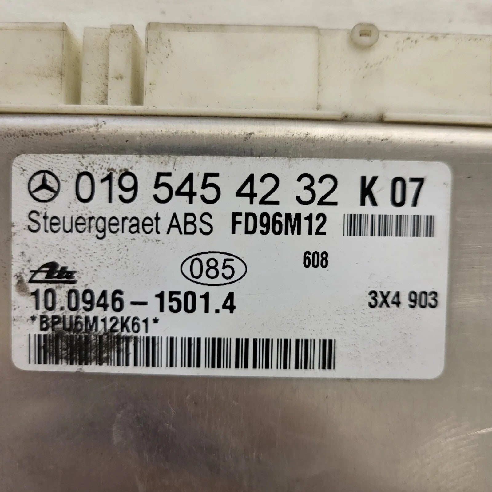 MERCEDES ABS ECU / 0195454232 / 10.0946-1501.4 / FD96M12 /