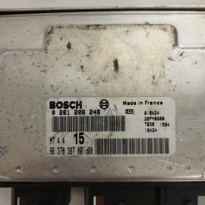 Peugeot Citroen ECU / 0261206246 / M7.4.4 / 9637838780 / BOSCH